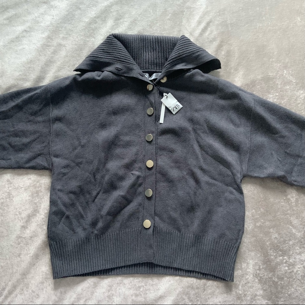✨ zara brand new buttoned cardigan ✨